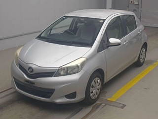 TOYOTA VITZ 2012
