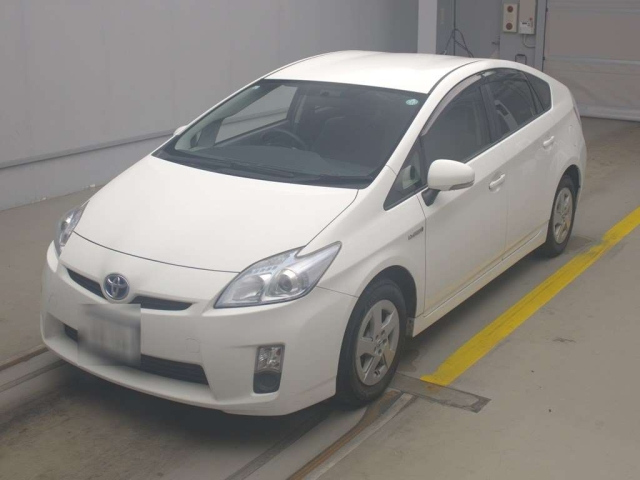 TOYOTA PRIUS 2011