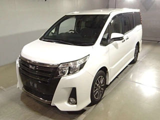 TOYOTA NOAH 2017