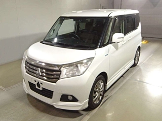 MITSUBISHI DELICA D2 2016