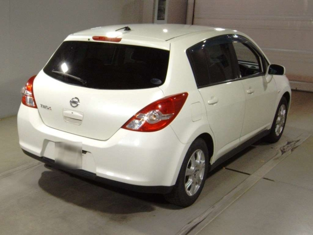 NISSAN TIIDA 2012