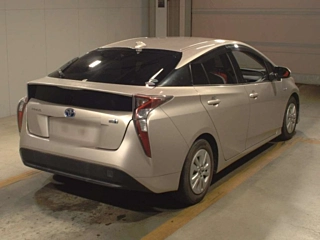 TOYOTA PRIUS 2016