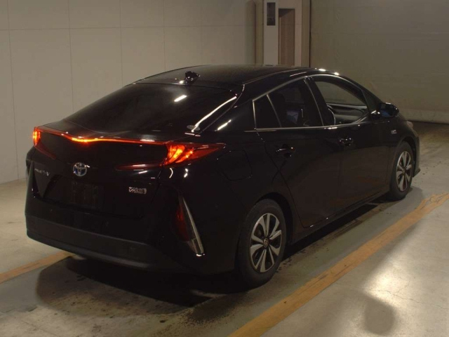 TOYOTA PRIUS PHV 2019