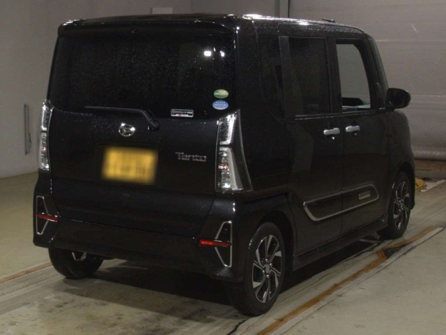 DAIHATSU TANTO 2021