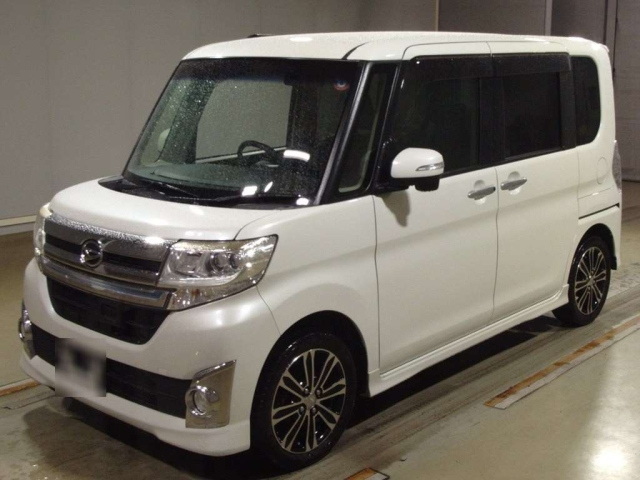 DAIHATSU TANTO 2014