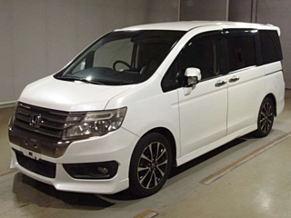 HONDA STEP WAGON 2013