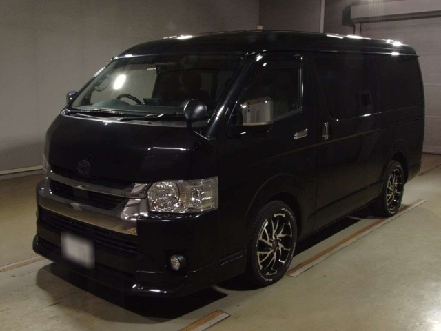 TOYOTA HIACE 2022