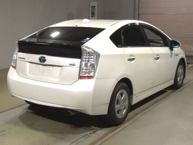 TOYOTA PRIUS 2010
