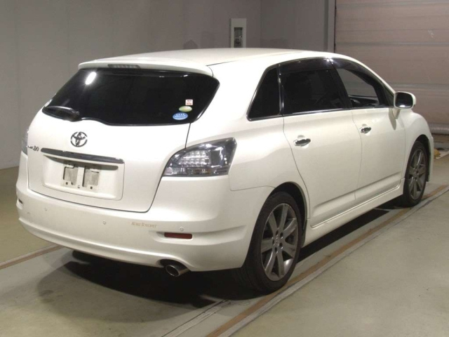 TOYOTA MARK X ZIO 2010