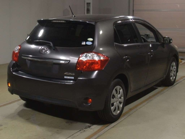 TOYOTA AURIS 2010