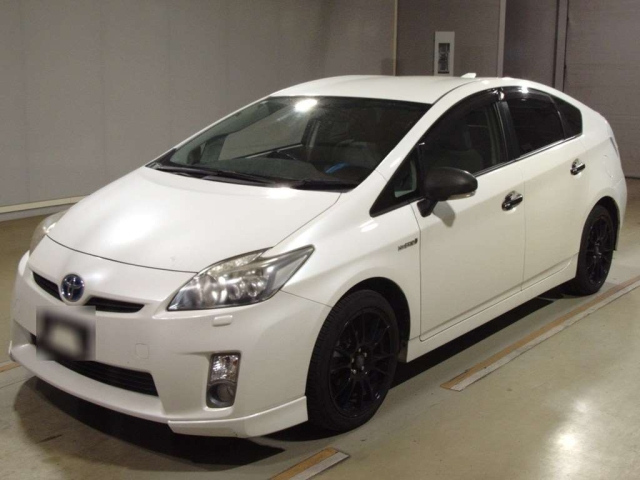 TOYOTA PRIUS 2011