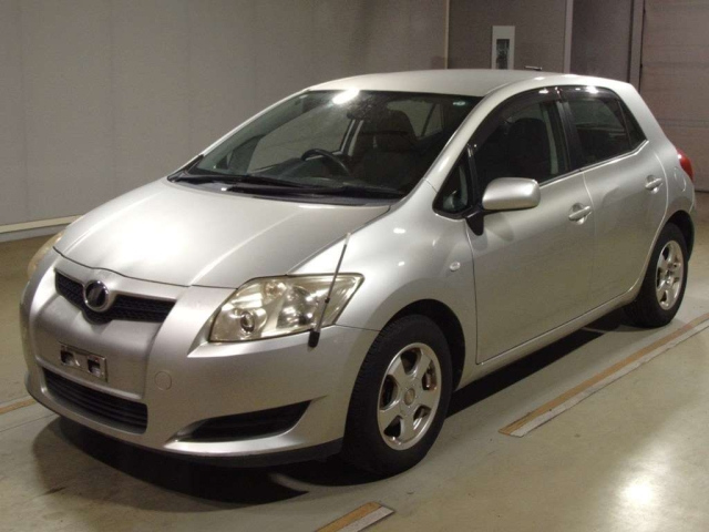 TOYOTA AURIS 2008