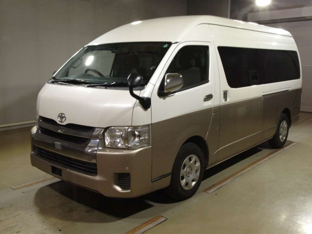 TOYOTA HIACE 2016