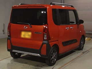 DAIHATSU TANTO 2024