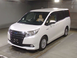 TOYOTA NOAH 2014