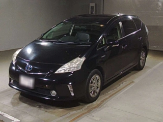 TOYOTA PRIUS ALPHA 2014