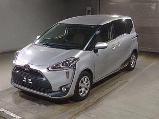 TOYOTA SIENTA 2015