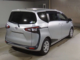 TOYOTA SIENTA 2015