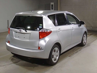TOYOTA RACTIS 2013