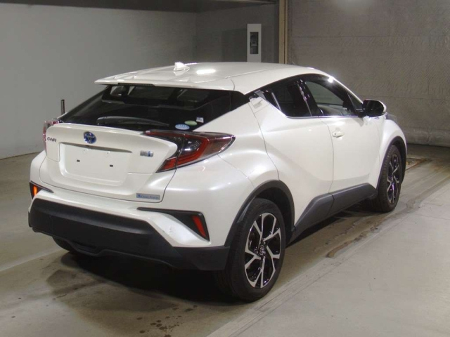 TOYOTA C-HR 2017