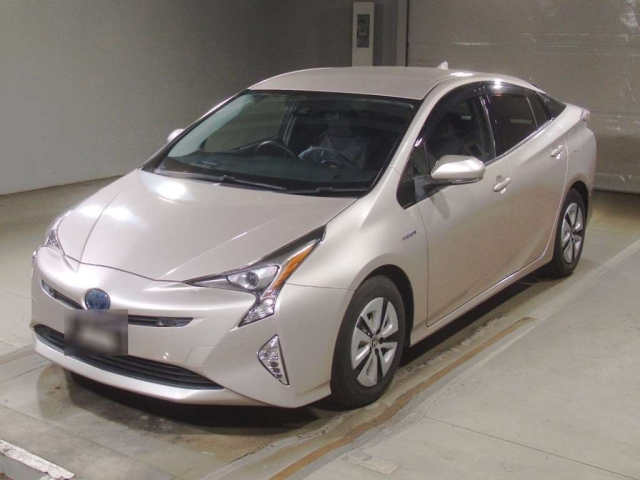 TOYOTA PRIUS 2016