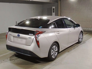 TOYOTA PRIUS 2016