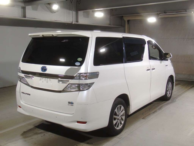 TOYOTA VELLFIRE 2013
