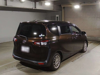 TOYOTA SIENTA 2016