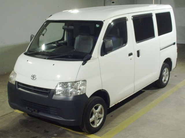 TOYOTA TOWN ACE VAN 2016