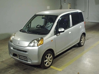 HONDA LIFE 2010
