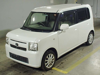 TOYOTA PIXIS SPACE 2014