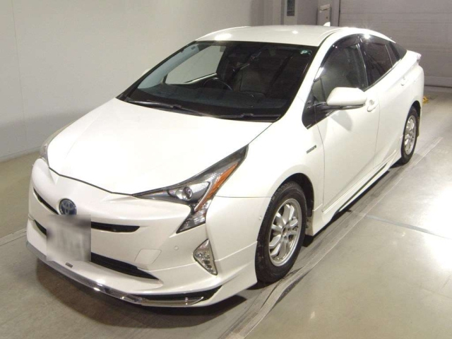 TOYOTA PRIUS 2016