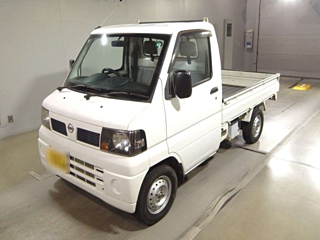 NISSAN CLIPPER TRUCK 2011