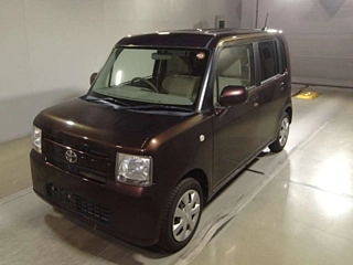 TOYOTA PIXIS SPACE 2016