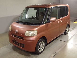 DAIHATSU TANTO 2009