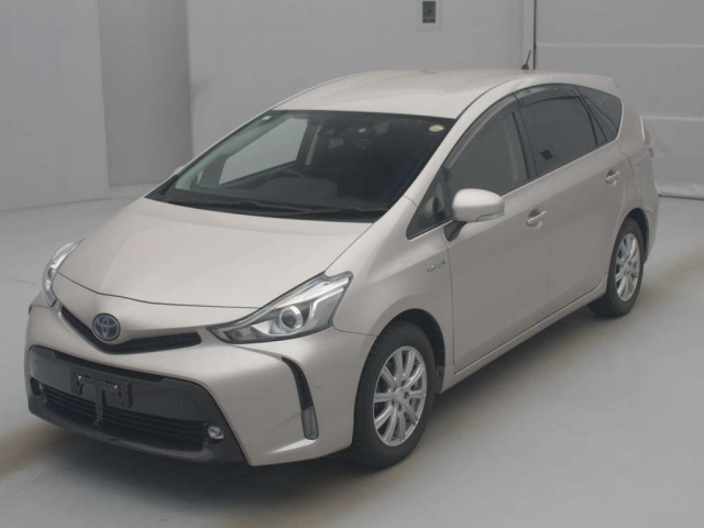 TOYOTA PRIUS ALPHA 2019