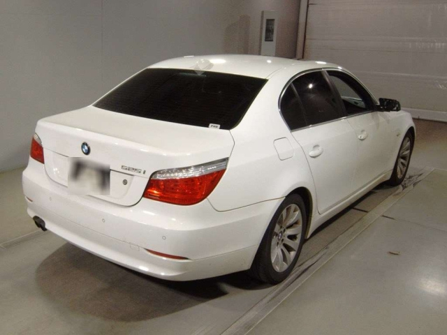 BMW 5 SERIES 2009