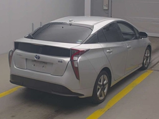 TOYOTA PRIUS 2016