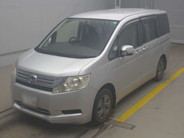 HONDA STEP WAGON 2011