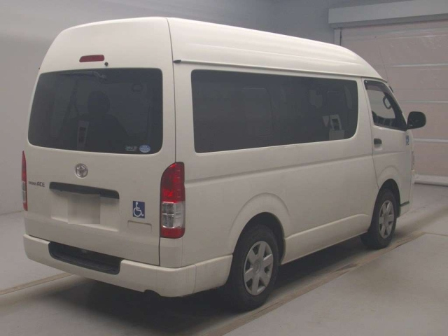 TOYOTA REGIUS ACE VAN 2018