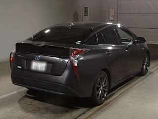 TOYOTA PRIUS 2017