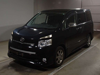 TOYOTA VOXY 2009