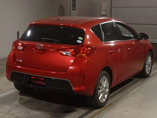 TOYOTA AURIS 2013