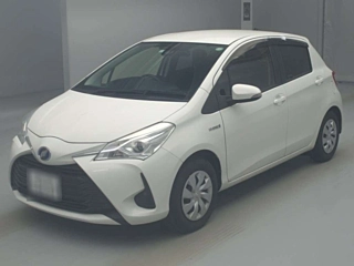 TOYOTA VITZ 2019