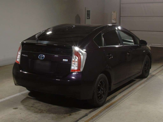TOYOTA PRIUS 2013