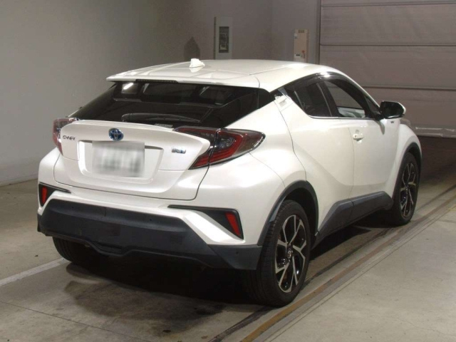 TOYOTA C-HR 2017