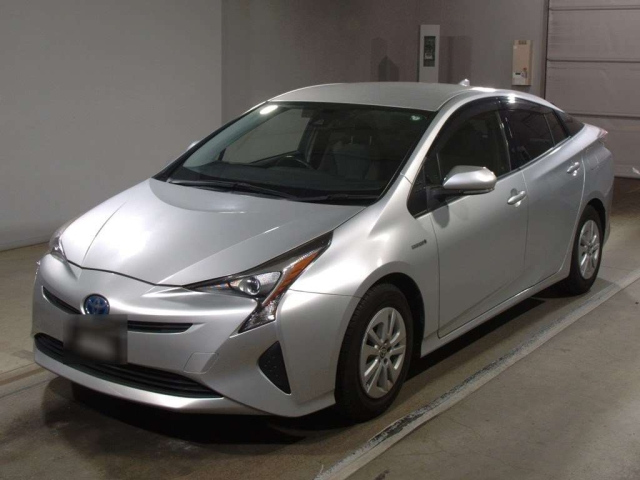 TOYOTA PRIUS 2016