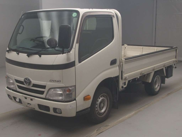 TOYOTA DYNA 2015