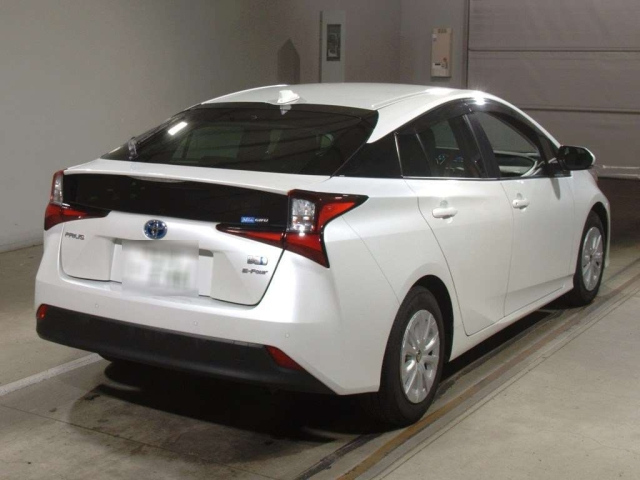 TOYOTA PRIUS 2021