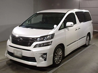 TOYOTA VELLFIRE 2013
